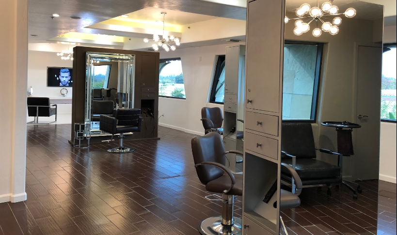 Saul Arrambide Salon 201