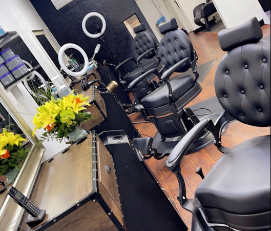 Estilo Unico beauty & barber
