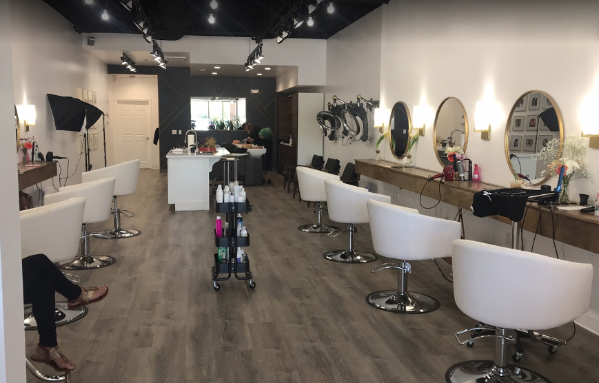 Luna Salon